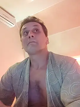 Snapshot of Viause_Kentauelle chatting on 03/22/25, 07:09 Viause Kentauelle online show from 03/22/25, 07:09