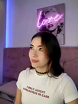 Snapshot of lunar_leen chatting on 01/31/25, 09:59 lunar leen online show from 01/31/25, 09:59