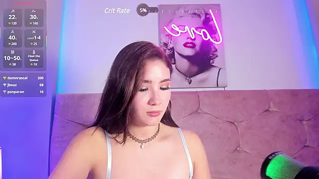 Snapshot of lunar_leen chatting on 03/07/25, 01:42 lunar leen online show from 03/07/25, 01:42