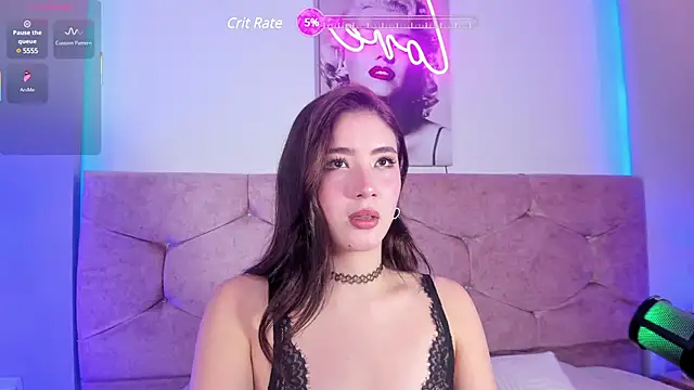 Snapshot of lunar_leen chatting on 03/07/25, 06:54 lunar leen online show from 03/07/25, 06:54