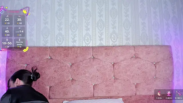 Snapshot of lunar_leen chatting on 09/11/25, 04:40 lunar leen online show from 09/11/25, 04:40