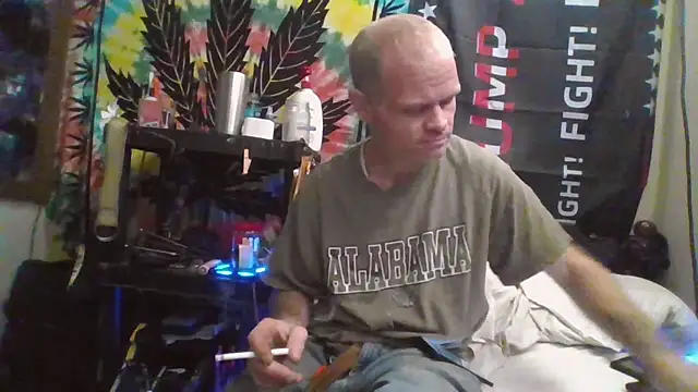 Snapshot of jaxx12369 chatting on 10/25/25, 05:48 jaxx12369 online show from 10/25/25, 05:48