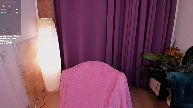 Snapshot of selina_coy chatting on 01/26/25, 09:29 selina coy online show from 01/26/25, 09:29