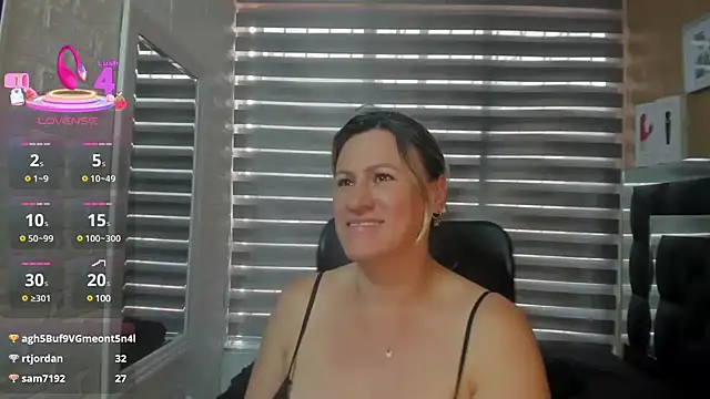 charlotte  G online show from 03/19/25, 05:28