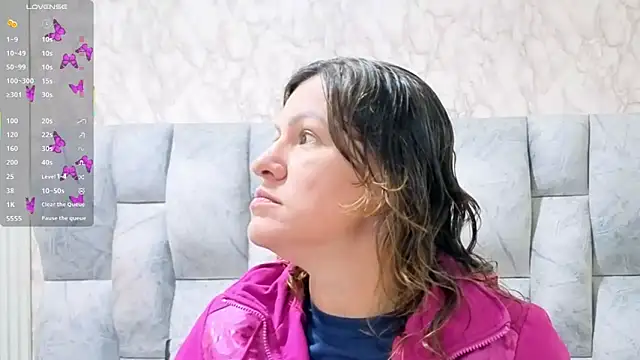 charlotte  G online show from 10/05/25, 11:08