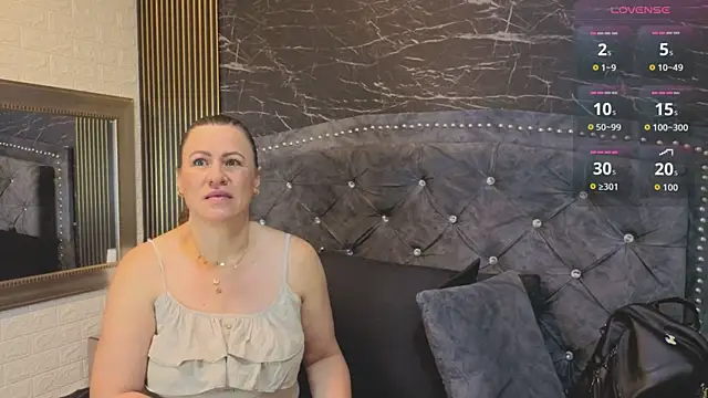 charlotte  G online show from 03/29/26, 12:27