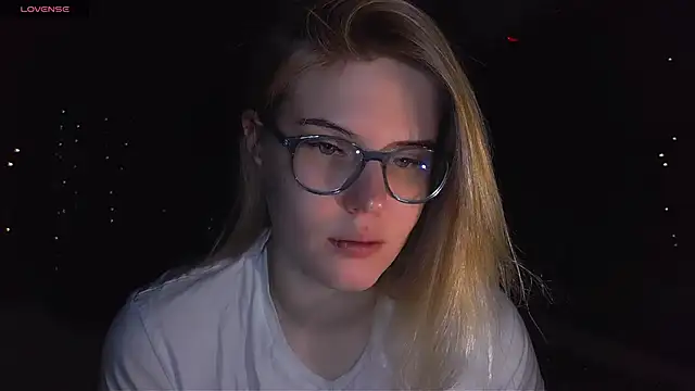 VoluptuousDreams online show from 01/06/25, 03:51