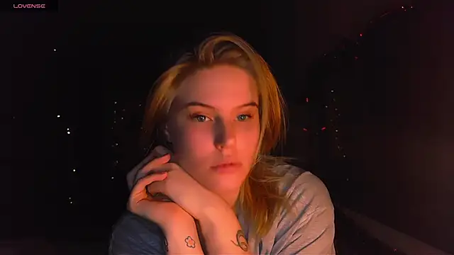 VoluptuousDreams online show from 01/10/25, 08:59