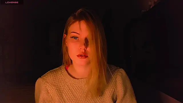 VoluptuousDreams online show from 02/20/25, 03:52