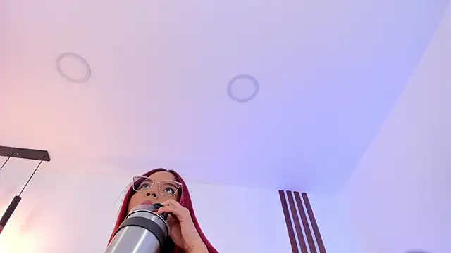 Scarlett Morgan  online show from 12/15/25, 08:02