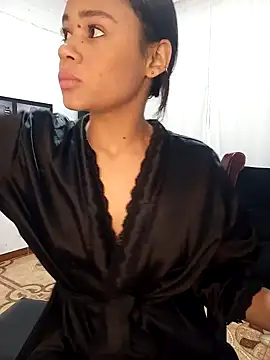 Snapshot of Sexy-manyu chatting on 01/24/25, 02:41 Sexy-manyu online show from 01/24/25, 02:41