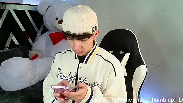 Niico Cruz online show from 02/02/25, 03:21