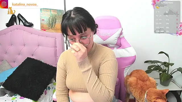 Katalina novoa online show from 05/22/26, 02:51