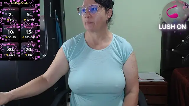 Snapshot of hairyglad69 chatting on 03/13/25, 08:11 hairyglad69 online show from 03/13/25, 08:11