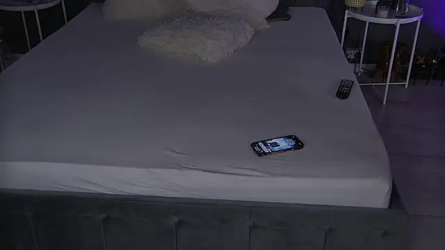 Snapshot of shayblonde chatting on 02/15/25, 05:51 shayblonde online show from 02/15/25, 05:51