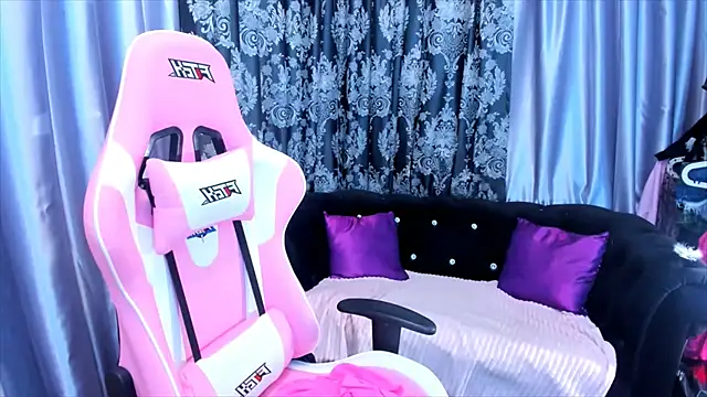 KamilaFoxy online show from 02/03/26, 06:40