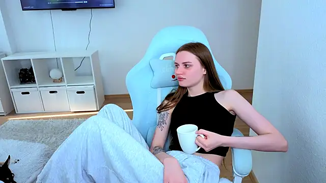 StellaLawless online show from 03/09/26, 07:34