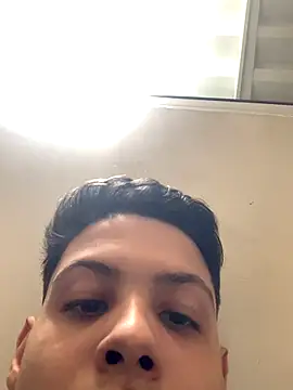 matheuszk 007 online show from 10/26/25, 03:40