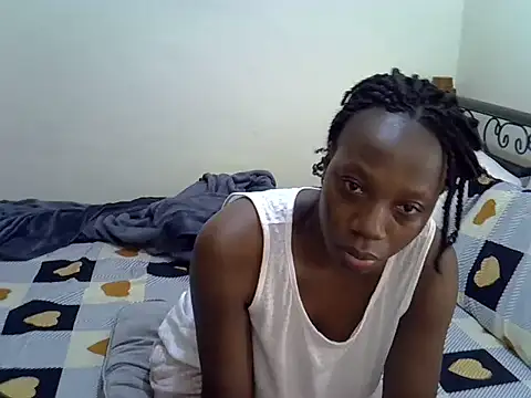 Snapshot of Sweet_Bear chatting on 09/30/25, 01:54 Sweet Bear online show from 09/30/25, 01:54