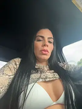 Snapshot of valecruz903 chatting on 02/13/26, 05:20 valecruz903 online show from 02/13/26, 05:20