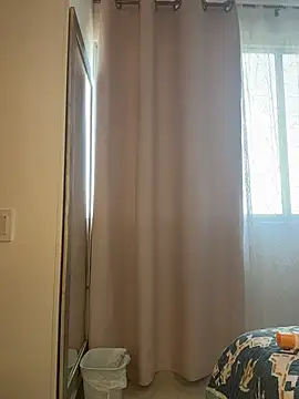 Snapshot of valecruz903 chatting on 03/13/26, 04:57 valecruz903 online show from 03/13/26, 04:57