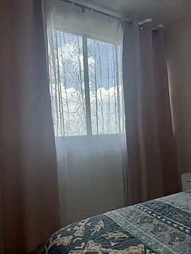 Snapshot of valecruz903 chatting on 03/14/26, 04:56 valecruz903 online show from 03/14/26, 04:56