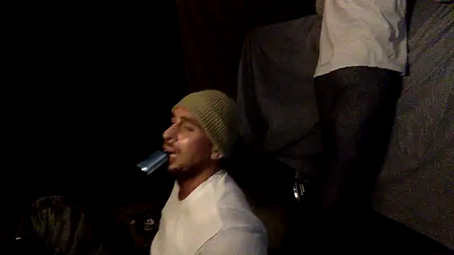 Snapshot of TheOnlyTwinTowers chatting on 02/08/25, 08:20 TheOnlyTwinTowers online show from 02/08/25, 08:20