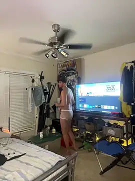 Snapshot of TheOnlyTwinTowers chatting on 02/19/25, 08:33 TheOnlyTwinTowers online show from 02/19/25, 08:33