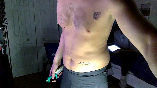 Snapshot of TheOnlyTwinTowers chatting on 03/03/25, 04:58 TheOnlyTwinTowers online show from 03/03/25, 04:58