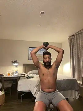 Snapshot of TheOnlyTwinTowers chatting on 02/14/26, 07:49 TheOnlyTwinTowers online show from 02/14/26, 07:49