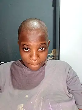 Snapshot of Bigchoccojugsxx chatting on 02/21/26, 10:11 Bigchoccojugsxx online show from 02/21/26, 10:11