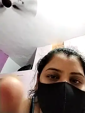 Snapshot of Ruksar-Pathan chatting on 02/17/25, 11:23 Ruksar-Pathan online show from 02/17/25, 11:23