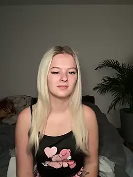 Allylove03 online show from 12/19/24, 07:07