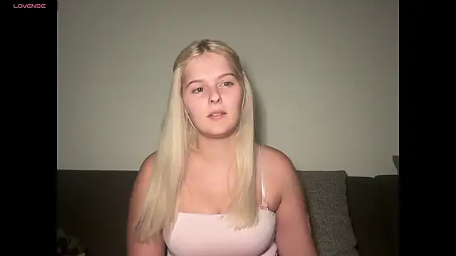 Allylove03 online show from 11/11/25, 07:58