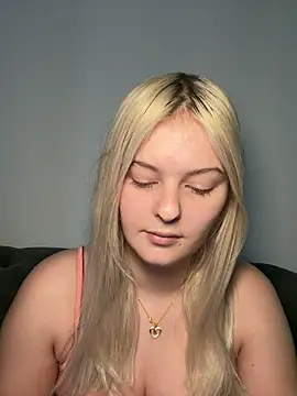 Allylove03 online show from 04/06/26, 04:21