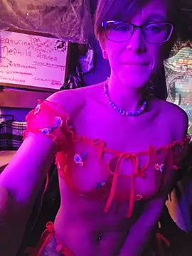 nephilaaranea online show from 04/04/26, 11:02