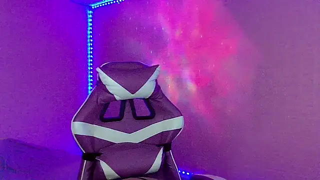 Snapshot of Ms-Zoehans chatting on 01/16/26, 10:58 Ms-Zoehans online show from 01/16/26, 10:58