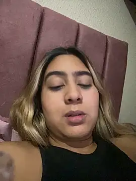 Miabonnett  online show from 03/08/26, 02:48