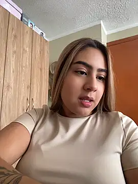 Miabonnett  online show from 07/04/26, 03:07
