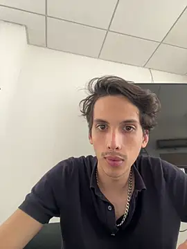 CamiloXx04 online show from 02/26/26, 09:36