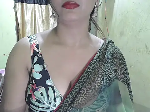 Snapshot of Model-Tanya chatting on 10/25/25, 06:57 Model-Tanya online show from 10/25/25, 06:57