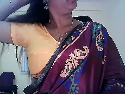 Model-Tanya online show from 12/20/25, 10:11