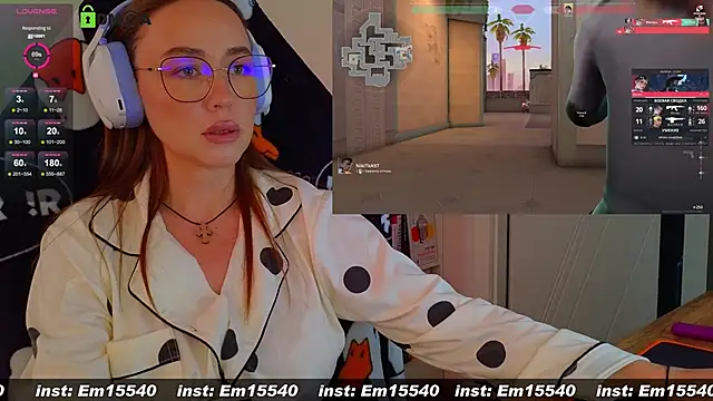 Snapshot of Emili1- chatting on 01/21/25, 11:56 Emili1- online show from 01/21/25, 11:56