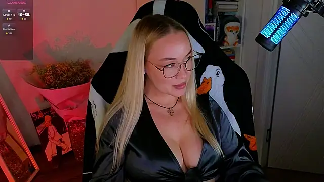 Snapshot of Emili1- chatting on 09/22/25, 04:20 Emili1- online show from 09/22/25, 04:20