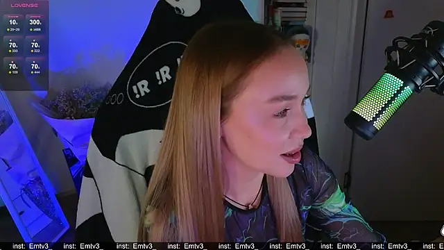 Emili1- online show from 12/16/25, 04:23