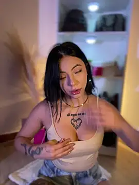 eva elifee online show from 11/06/25, 05:08