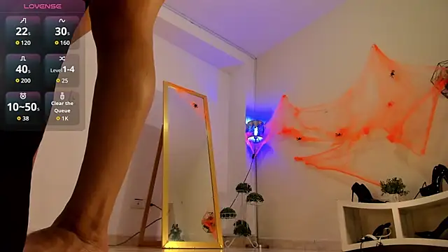 Snapshot of amelyaDreams chatting on 10/23/25, 07:23 amelyaDreams online show from 10/23/25, 07:23