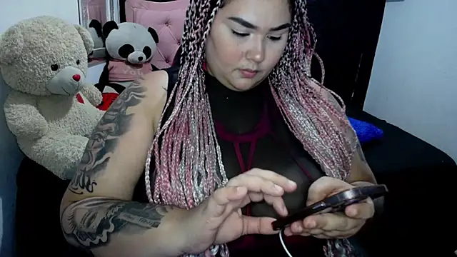 Snapshot of Fernanda_Big_Boobs chatting on 03/15/25, 09:49 Fernanda Big Boobs online show from 03/15/25, 09:49