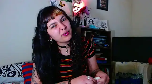 sweetiee mary online show from 02/25/25, 05:36