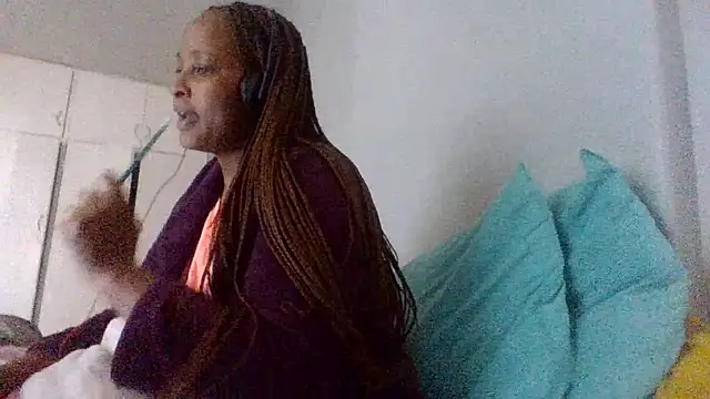 Snapshot of BabeAssXX chatting on 04/25/26, 01:41 BabeAssXX online show from 04/25/26, 01:41